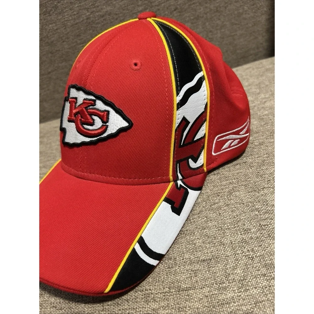 Vtg NFL Kansas City Chiefs Reebok Baseball Cap Hat OSFA Stretch Fit NWOT